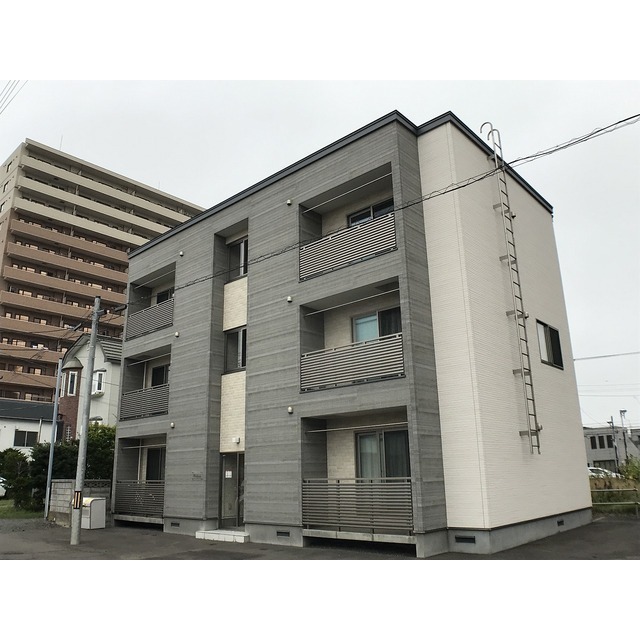 ウェザリア/301の外観写真