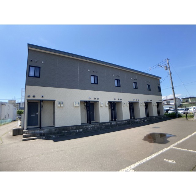 レオパレス堀川町/204の外観写真